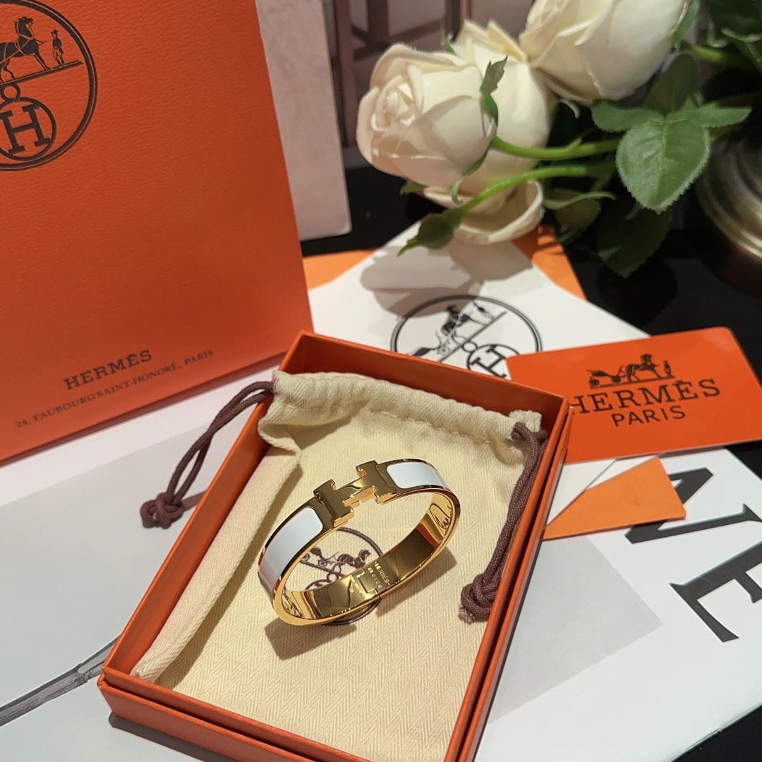 18K White Clic Hermes Bracelet